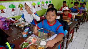 KOMITMEN! Presiden Prabowo Tetap Jalankan Program Makan Gratis Sebagai Investasi SDM